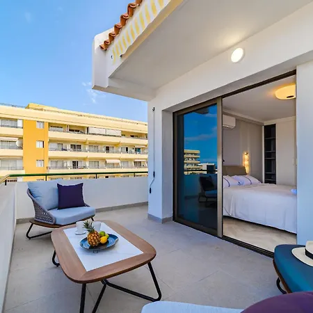 Seashell Crown Luxury