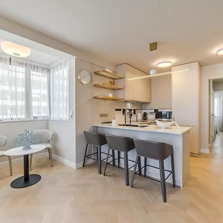 Seashell Crown Luxury * アデヘ