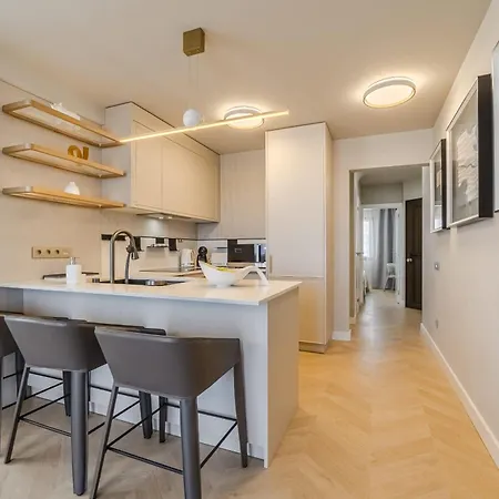 Seashell Crown Luxury * アデヘ