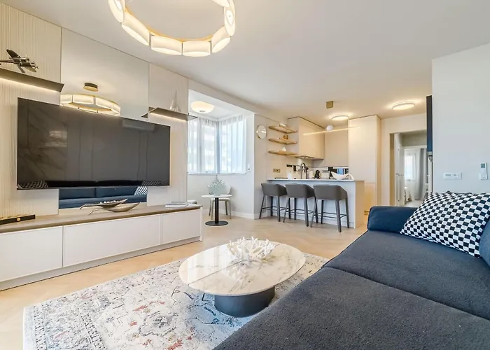 Seashell Crown Luxury Apartment *